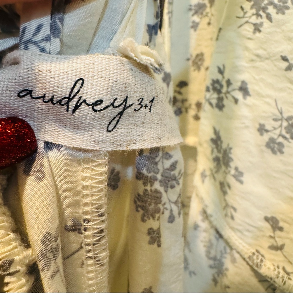 New Without Tags Audrey 3+1 Open Back Floral Blos… - image 7